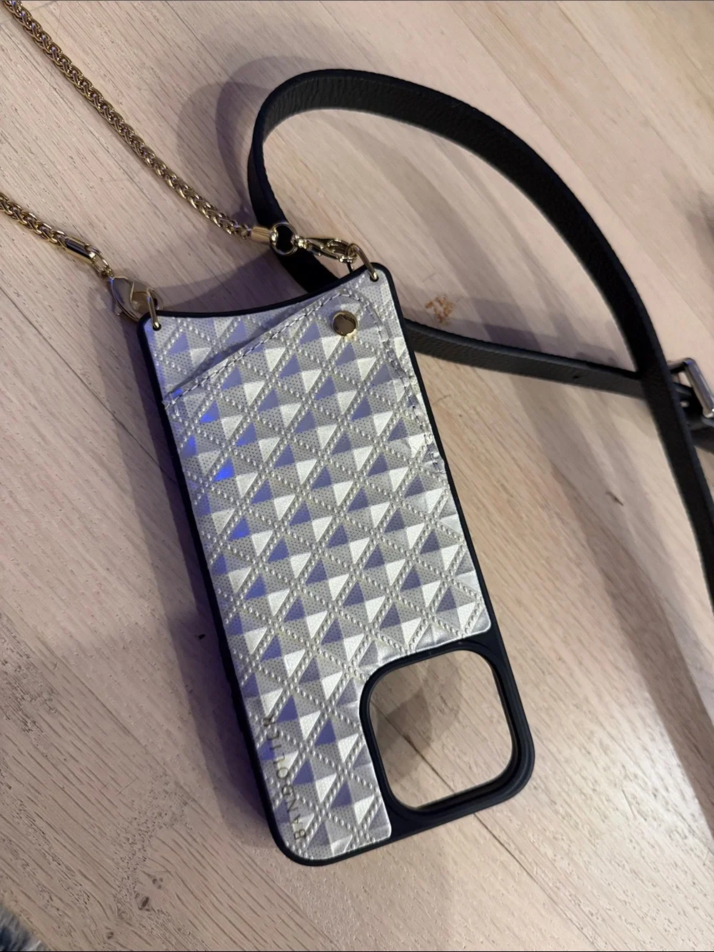 Bandolier iphone 15promax